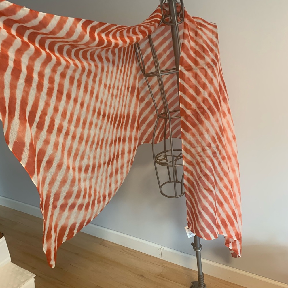 NWT Barney’s NY Gorgeous scarf